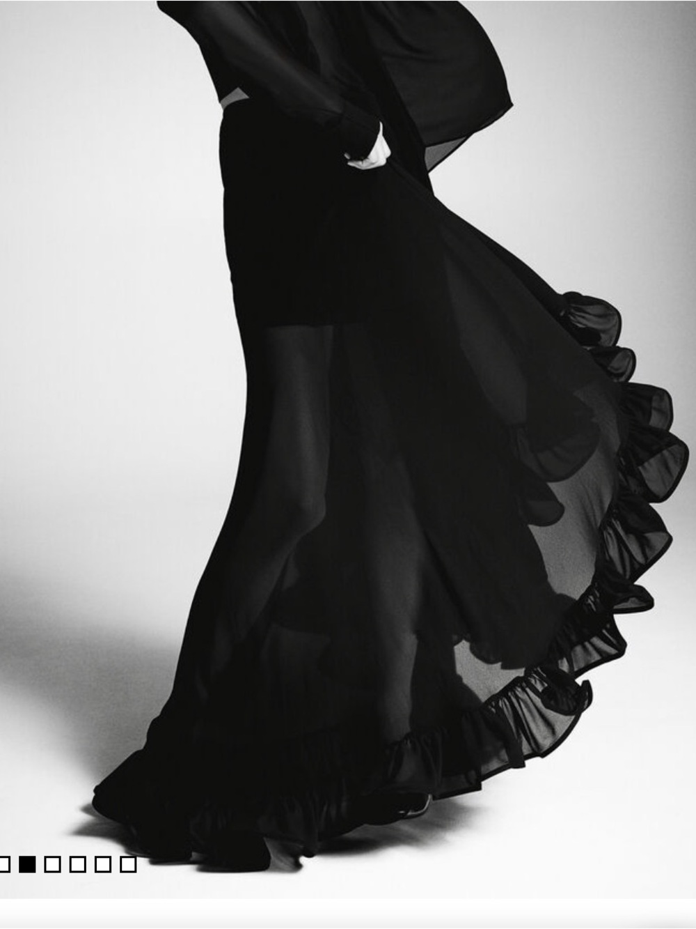 New HM edition voluminous skirt